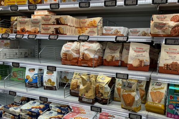 Gluten-free-eating-in-Italy-supermarket-cecina